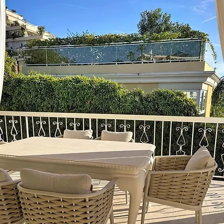 Josephine Villa Nice